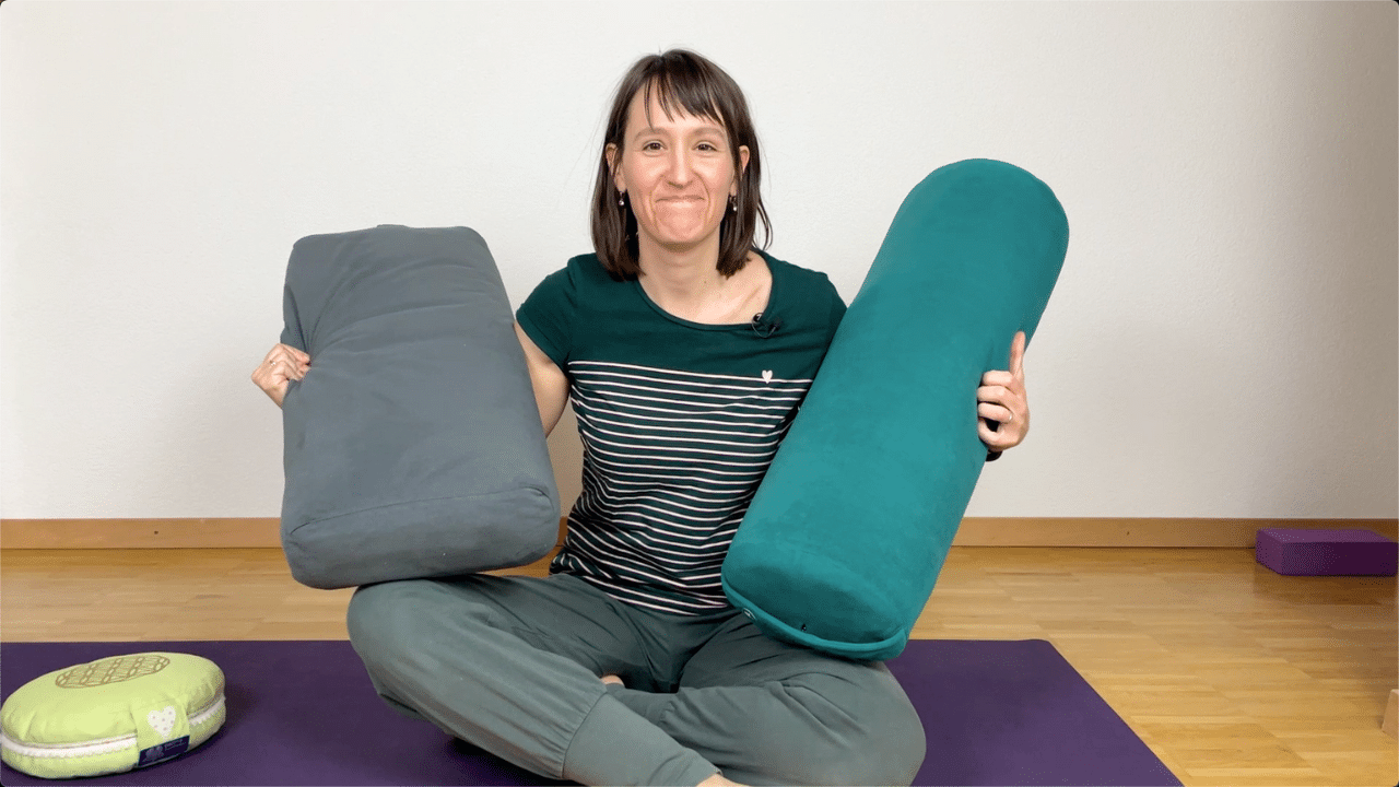 Die 7 besten Übungen mit dem Yoga Bolster